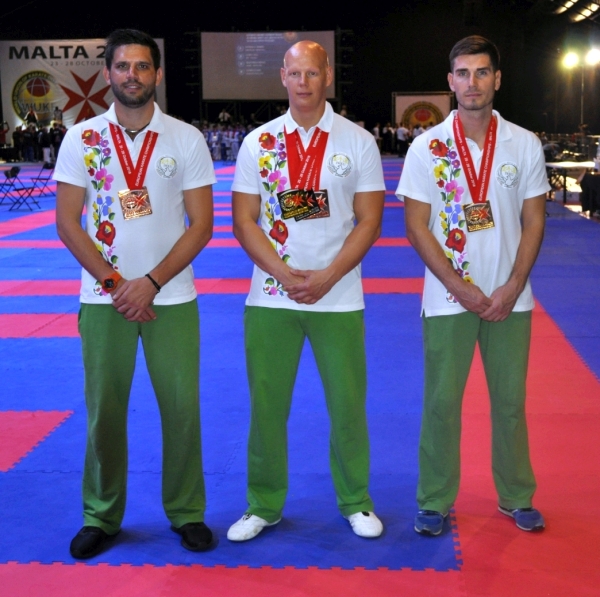 Balla Zoltn - Papp Norbert - Pnzes Tams - Eurpa-bajnoki bronzrmes kumite csapat